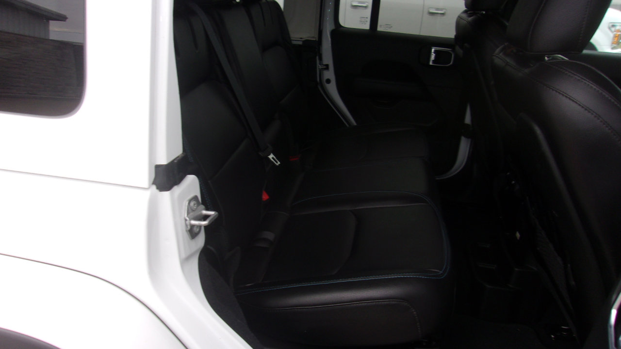 Used 2021 Jeep Wrangler Unlimited Rubicon 4xe w/ Safety Group image 7