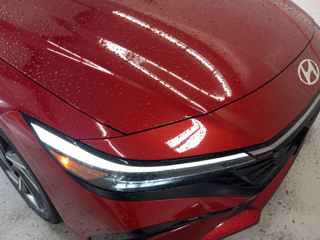 Used 2025 Hyundai Elantra Limited FWD image 5