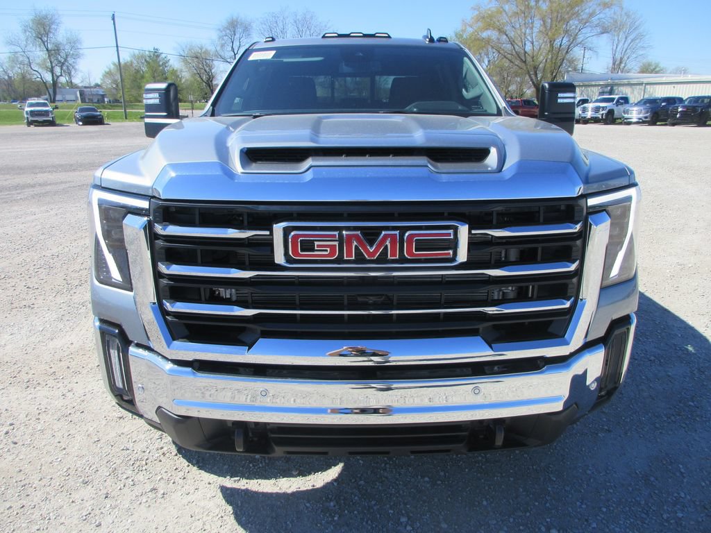 New 2026 GMC Sierra 2500 SLE w/ SLE Value Package; AWD/4WD image 12