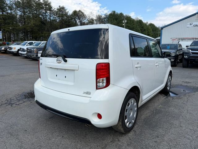 Used 2015 Scion xB image 5