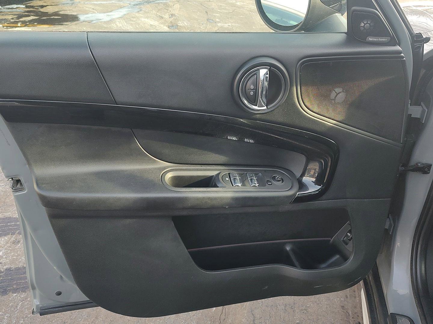 Used 2019 MINI Cooper Countryman S w/ Storage Package image 15