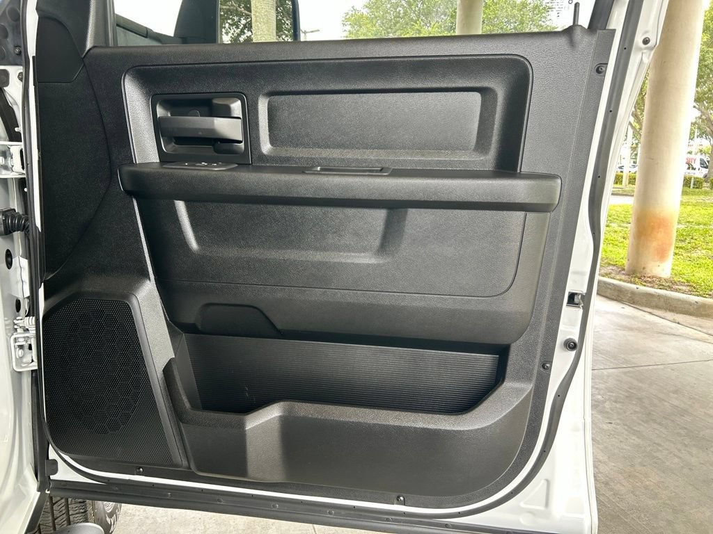 Used 2025 RAM 3500 Tradesman AWD/4WD image 27