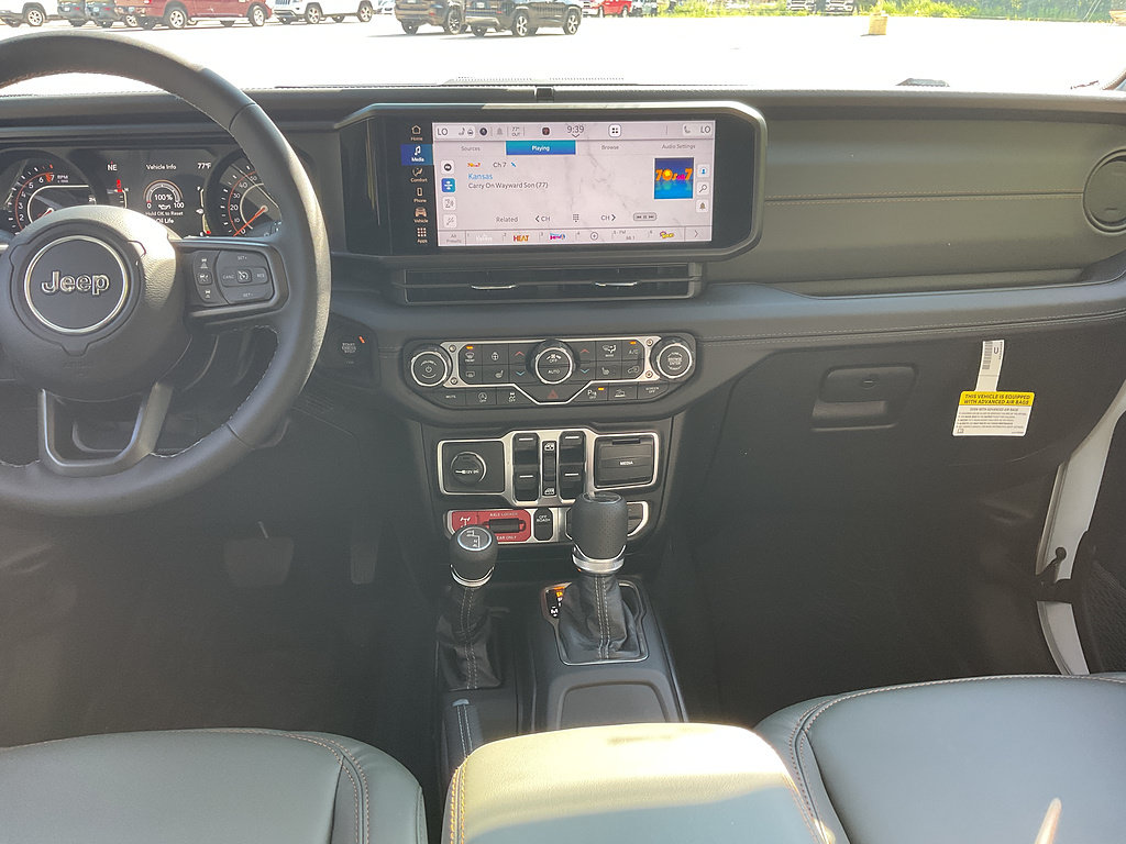 New 2026 Jeep Gladiator Mojave w/ Safety Group AWD/4WD image 12