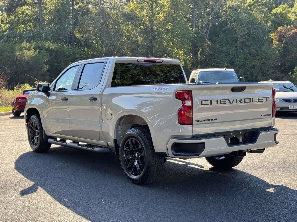 New 2026 Chevrolet Silverado 1500 Custom w/ Turbomax Blackout Package AWD/4WD image 23