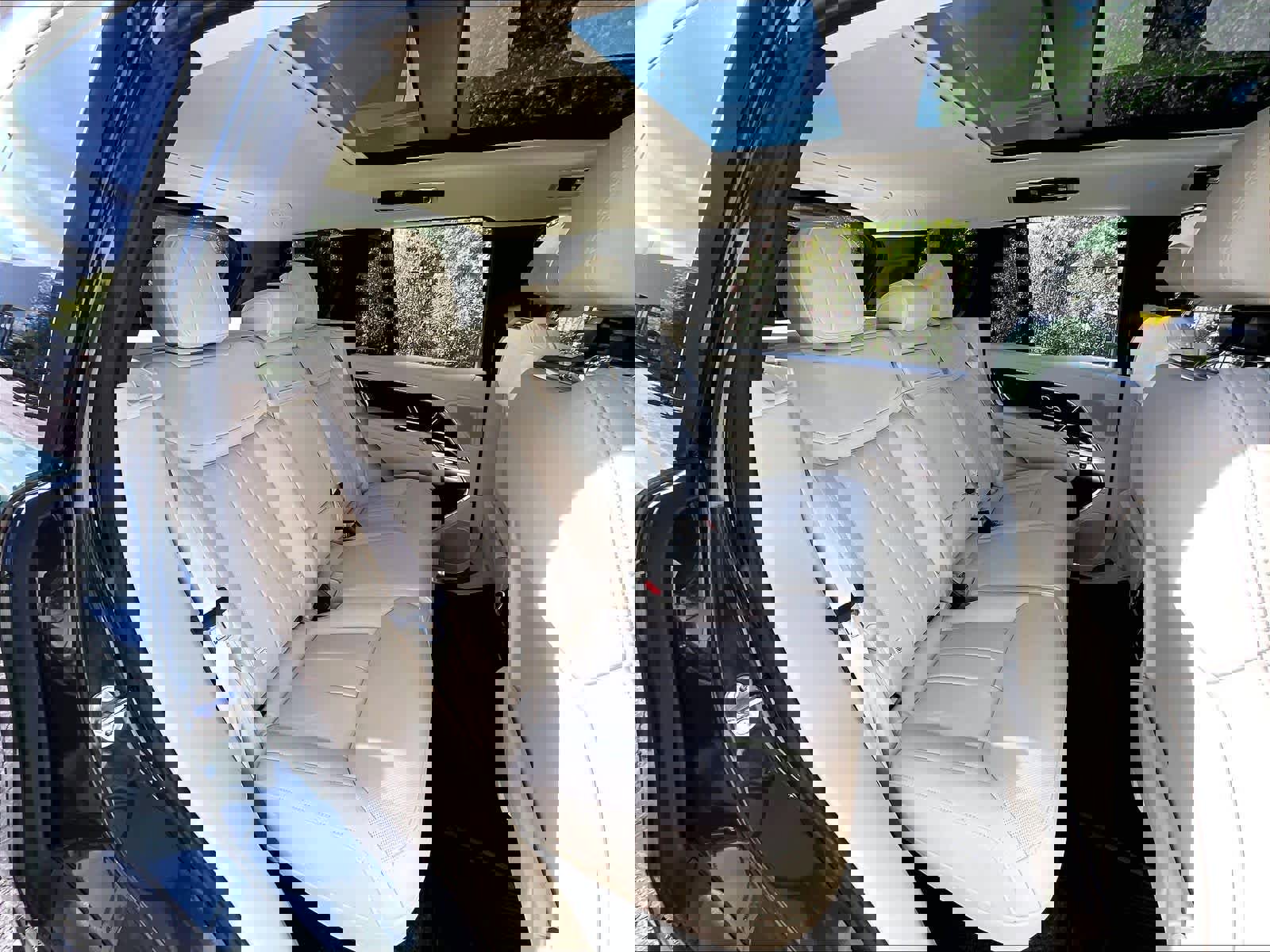 New 2026 Land Rover Range Rover SE AWD/4WD image 27