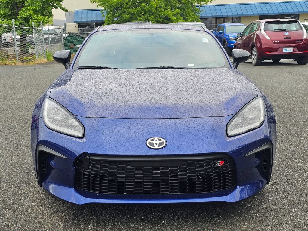 Used 2022 Toyota GR86 Premium w/ ALL Weather Mat Package (TMS) RWD image 2