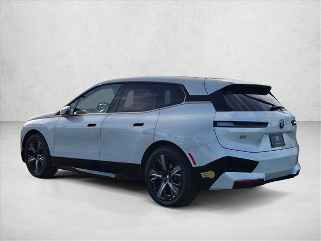 Used 2023 BMW iX xDrive50 w/ Ultimate Package image 8