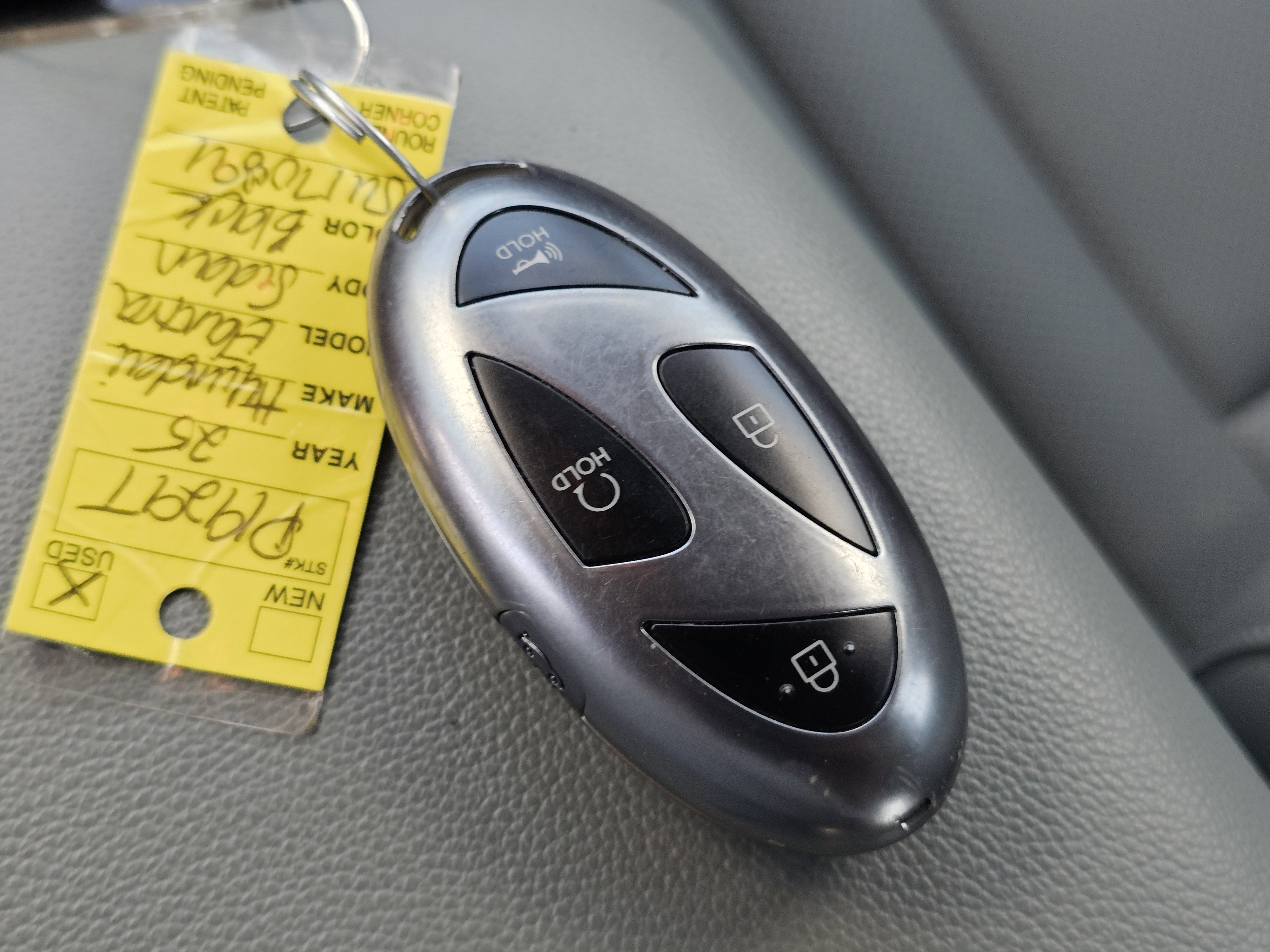 Used 2025 Hyundai Elantra Limited image 30