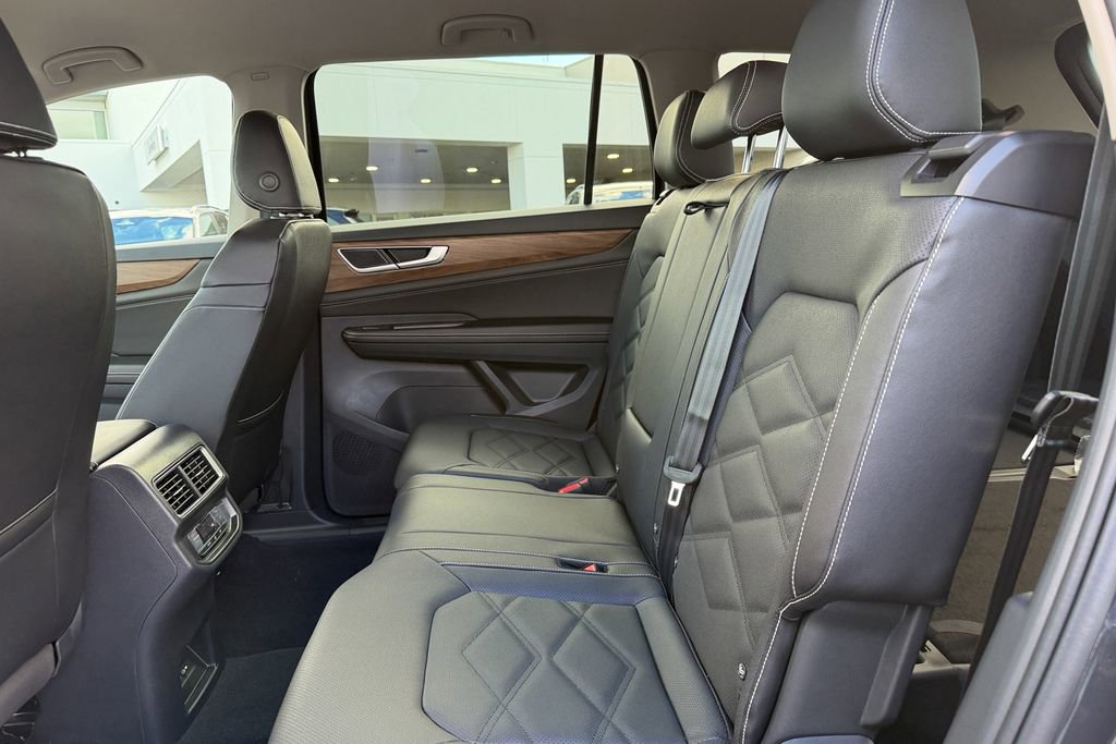 New 2026 Volkswagen Atlas SE image 24