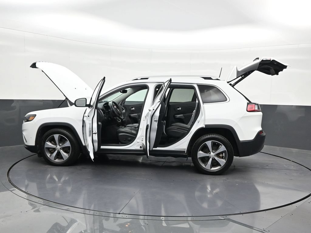 Used 2019 Jeep Cherokee Limited w/ Luxury Group FWD image 33