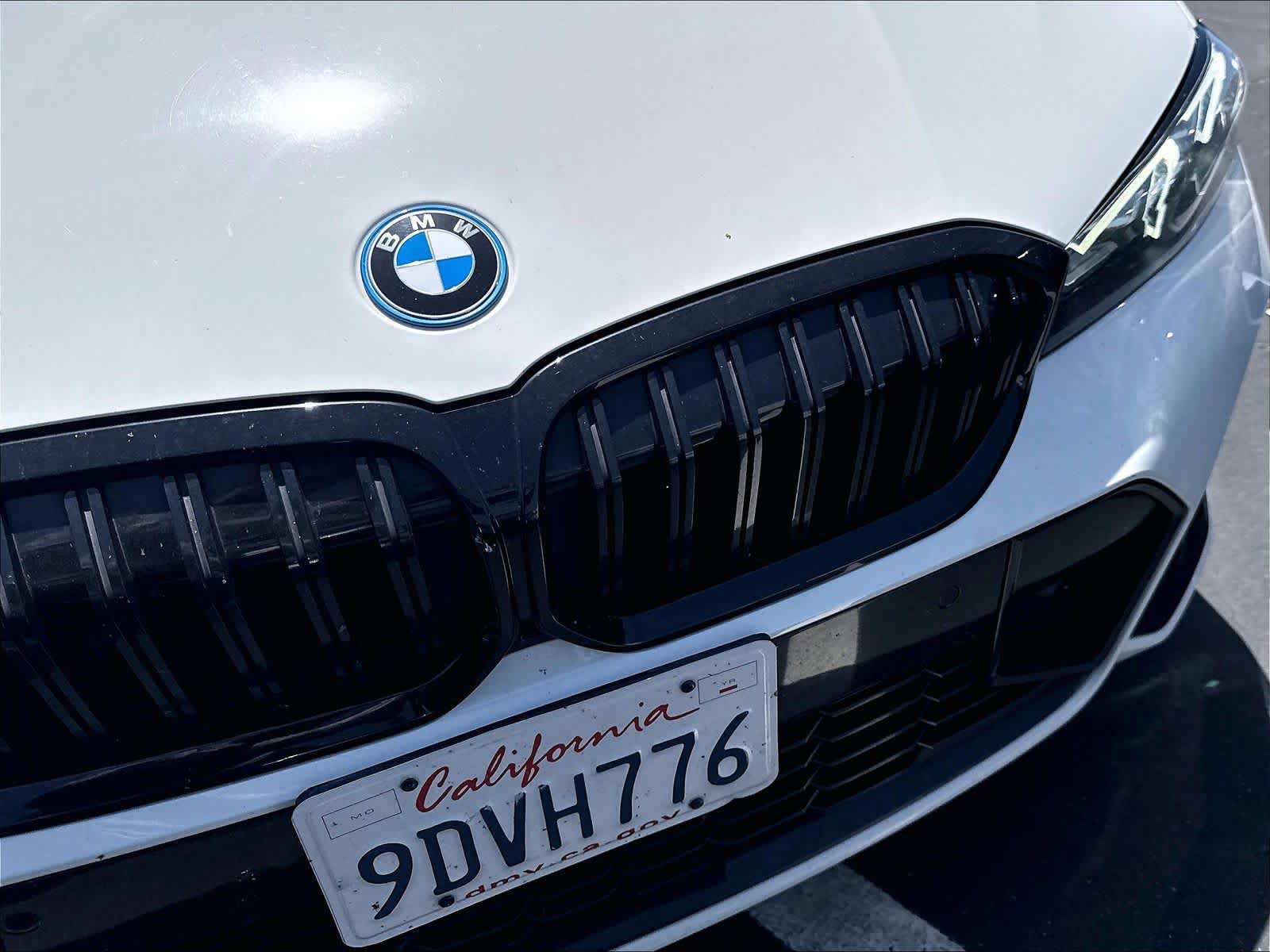 Used 2023 BMW 330e w/ M Sport Package RWD image 31