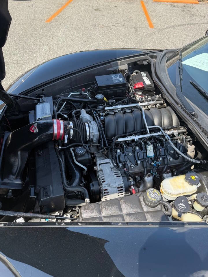 Used 2006 Chevrolet Corvette Coupe w/ Performance Package image 14