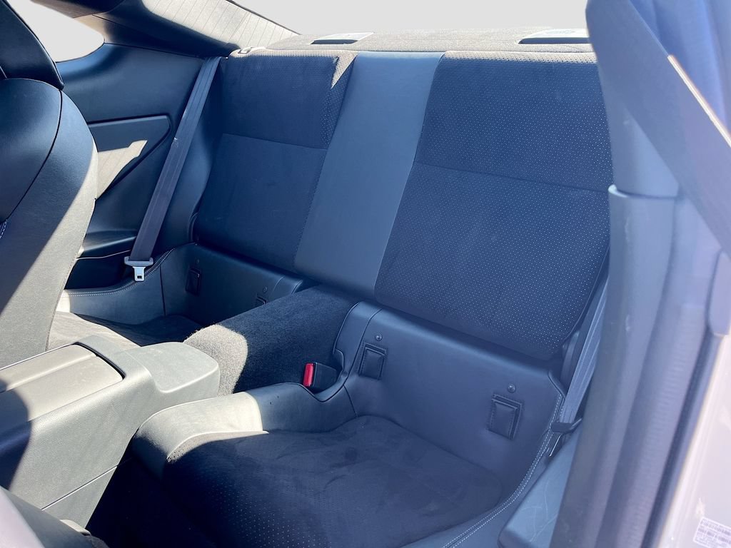 Used 2025 Toyota GR86 Premium w/ ALL Weather Mat Package (TMS) RWD image 23