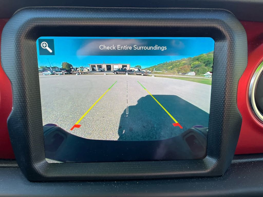 Used 2022 Jeep Gladiator Rubicon w/ LED Lighting Group image 32