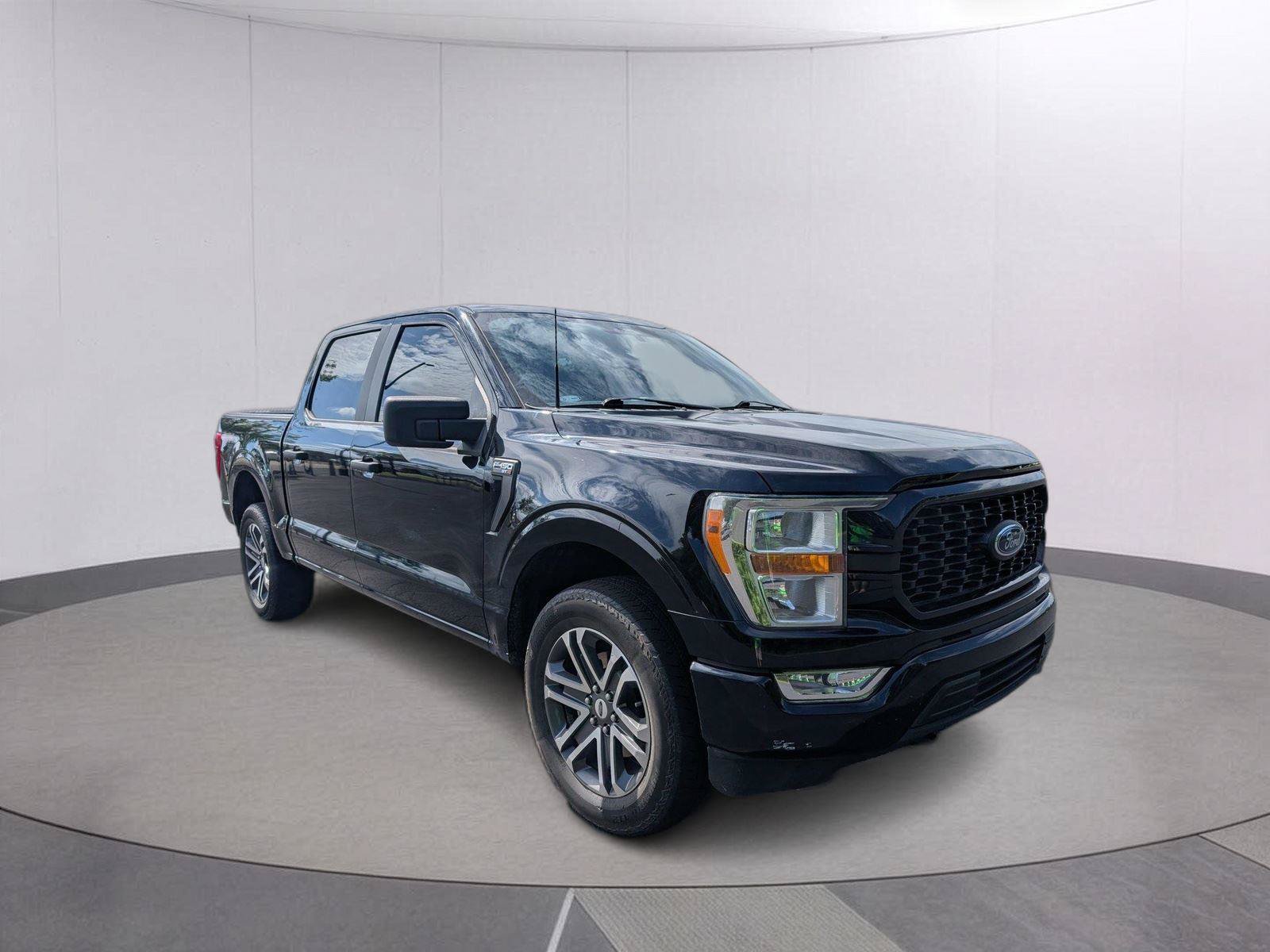Used 2022 Ford F150 XL w/ STX Appearance Package AWD/4WD image 7