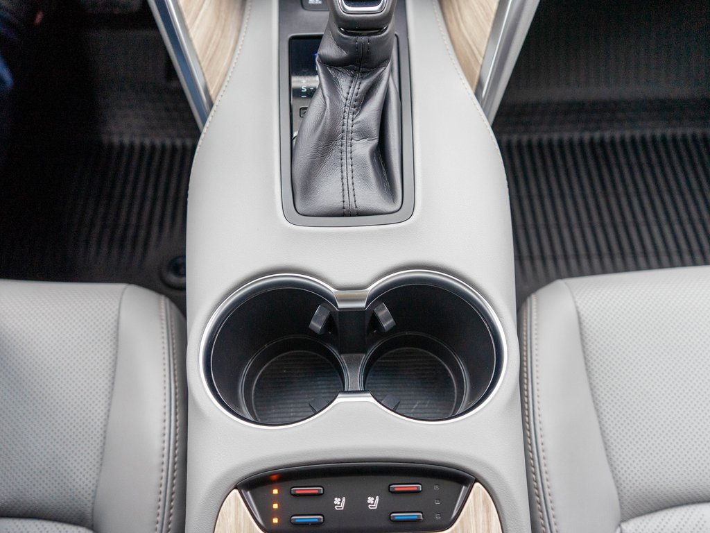 Used 2024 Toyota Venza Limited image 26