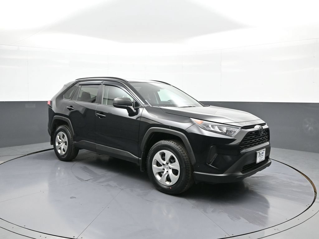 Used 2019 Toyota RAV4 LE w/ All Weather Liner Package AWD/4WD image 4