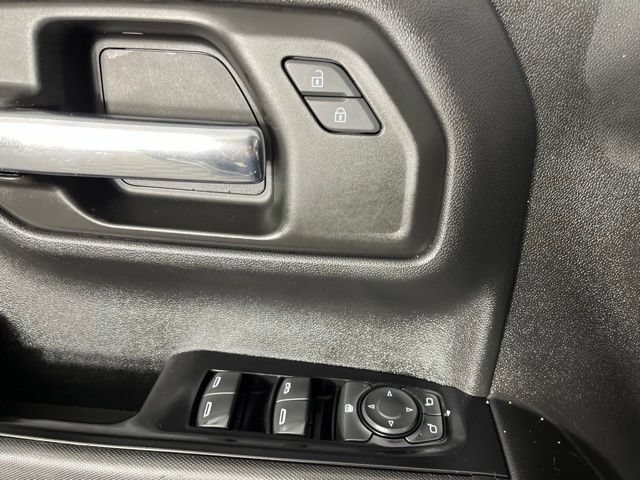 Used 2019 Chevrolet Silverado 1500 Custom Trail Boss w/ Custom Convenience Package AWD/4WD image 30