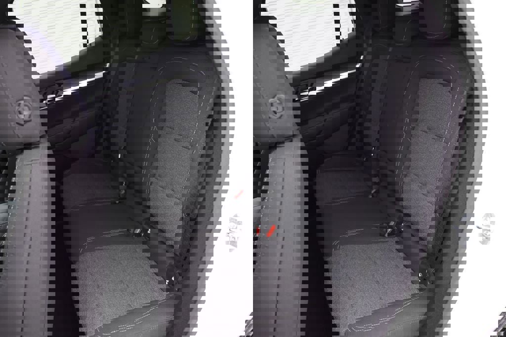 Used 2025 GMC Terrain Elevation image 12