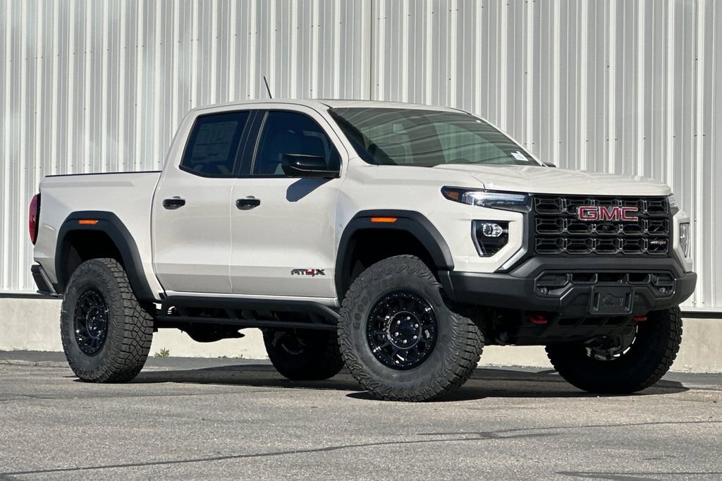 New 2026 GMC Canyon AT4X w/ AT4X AEV Edition AWD/4WD image 2