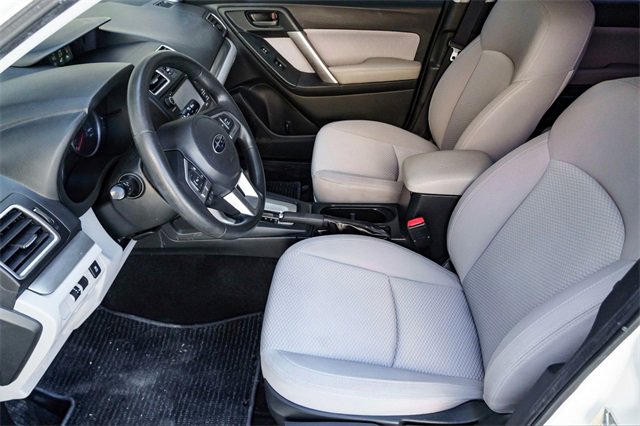 Used 2017 Subaru Forester 2.5i image 9
