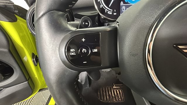 Used 2024 MINI Cooper S w/ Signature Upholstery Package FWD image 15