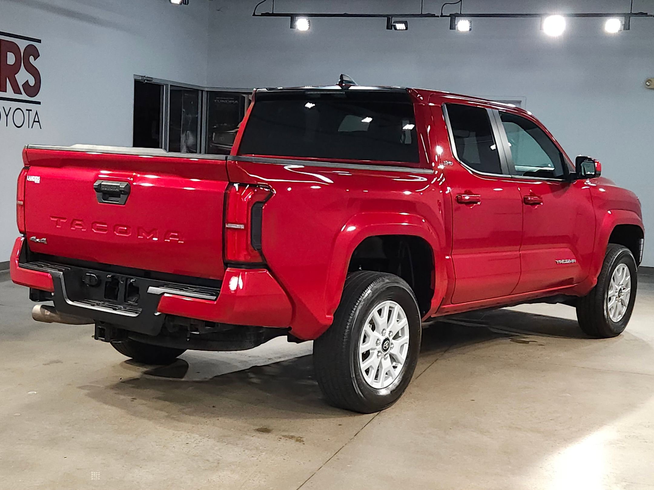 Certified 2025 Toyota Tacoma SR5 image 7