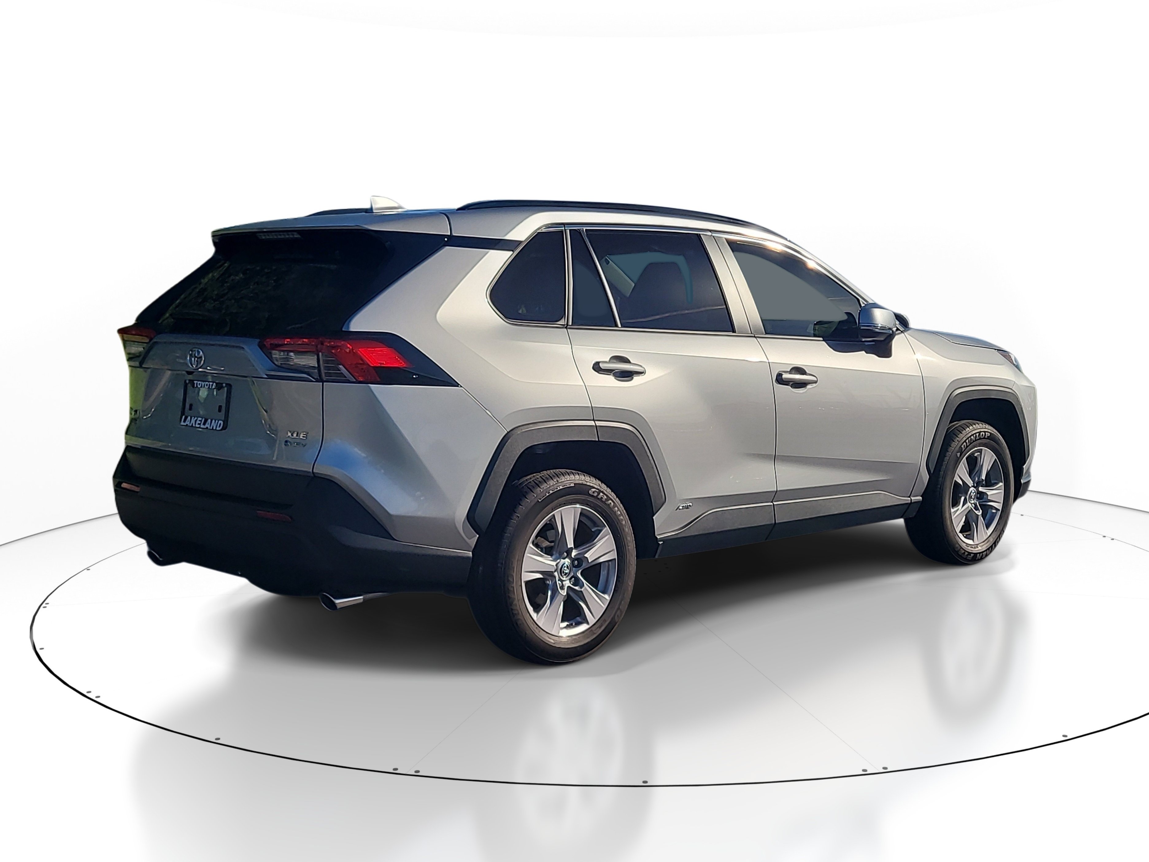 Used 2025 Toyota RAV4 XLE AWD/4WD image 7