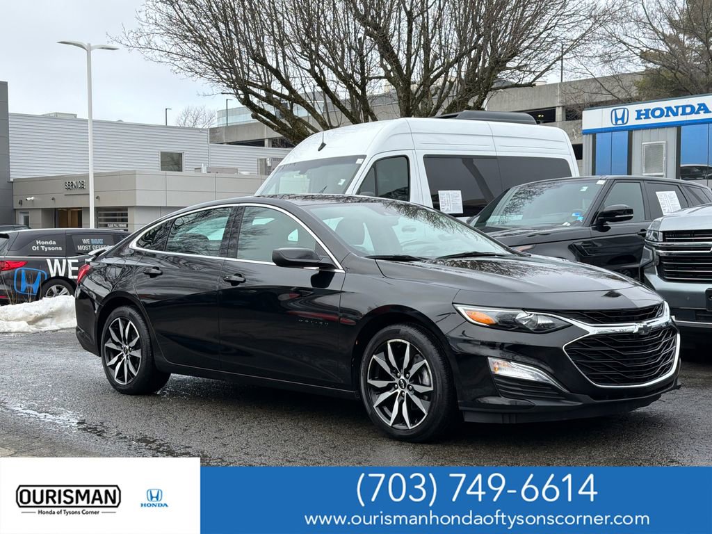 Used 2024 Chevrolet Malibu RS image 1