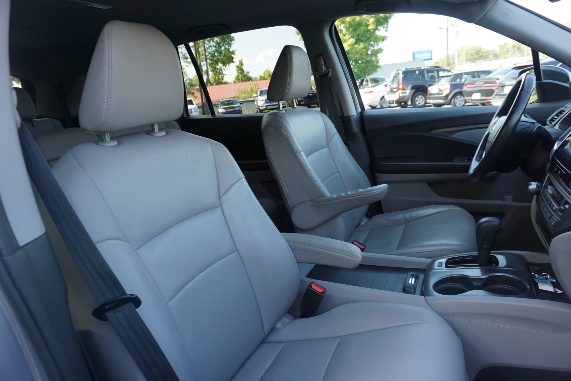 Used 2017 Honda Pilot EX-L image 18