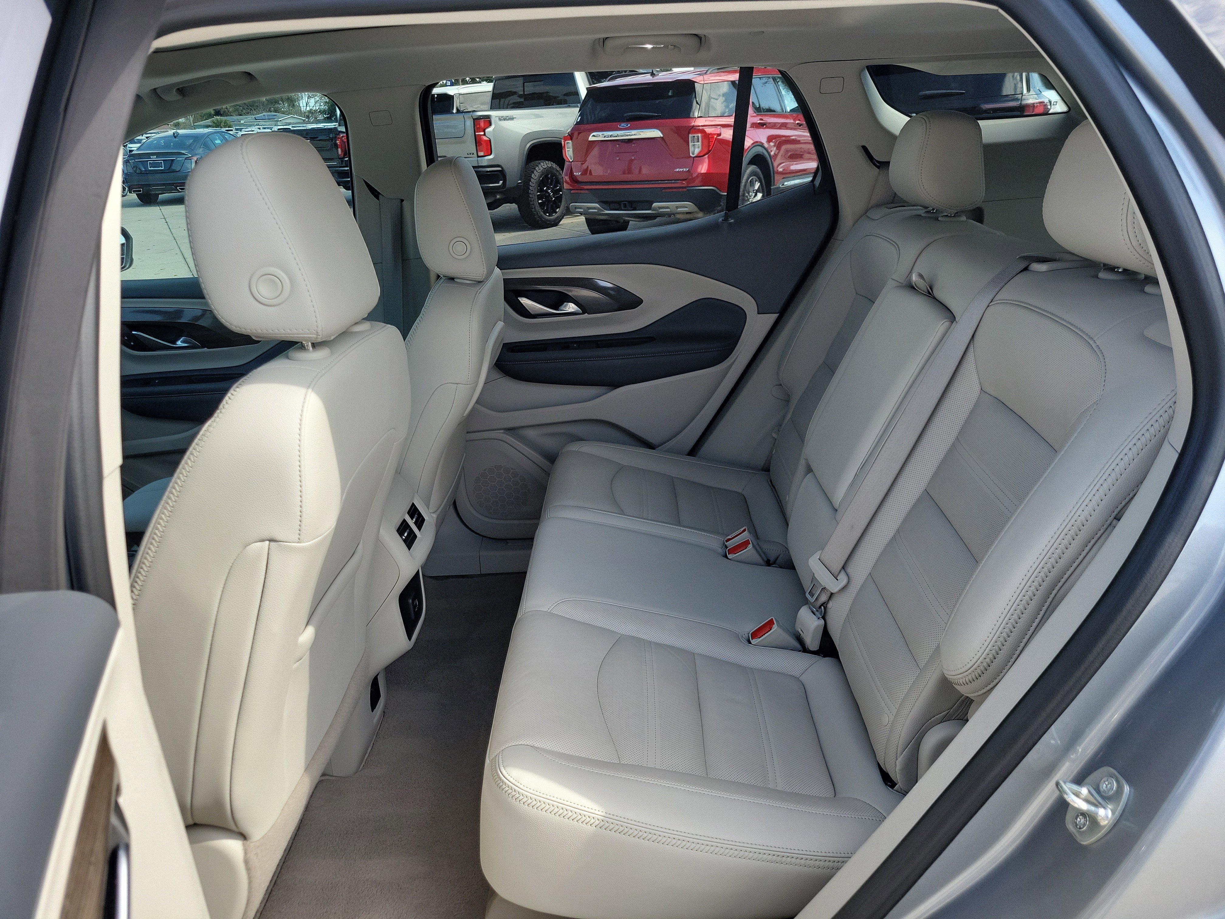 Used 2023 GMC Terrain Denali image 16