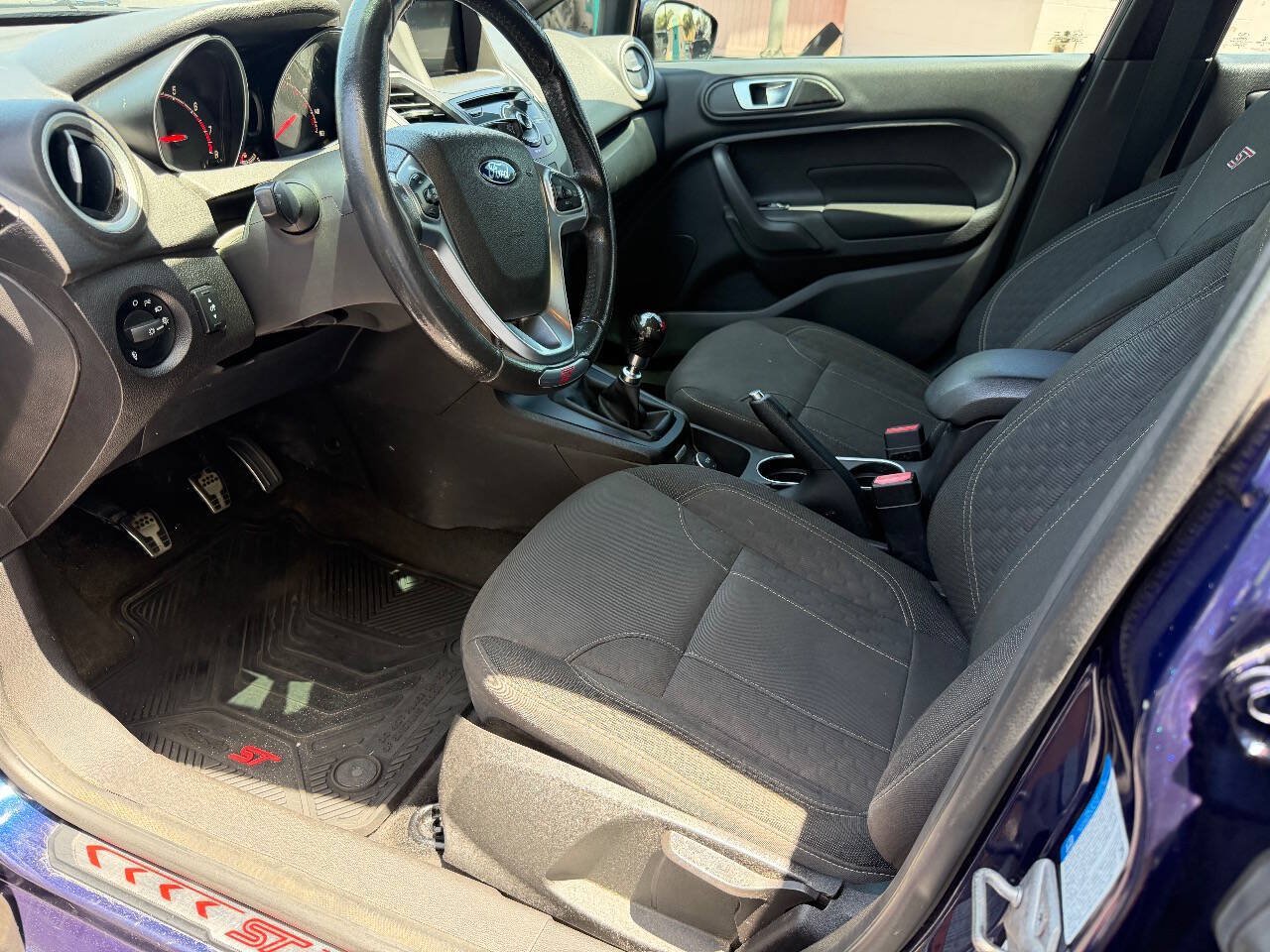 Used 2016 Ford Fiesta ST FWD image 6