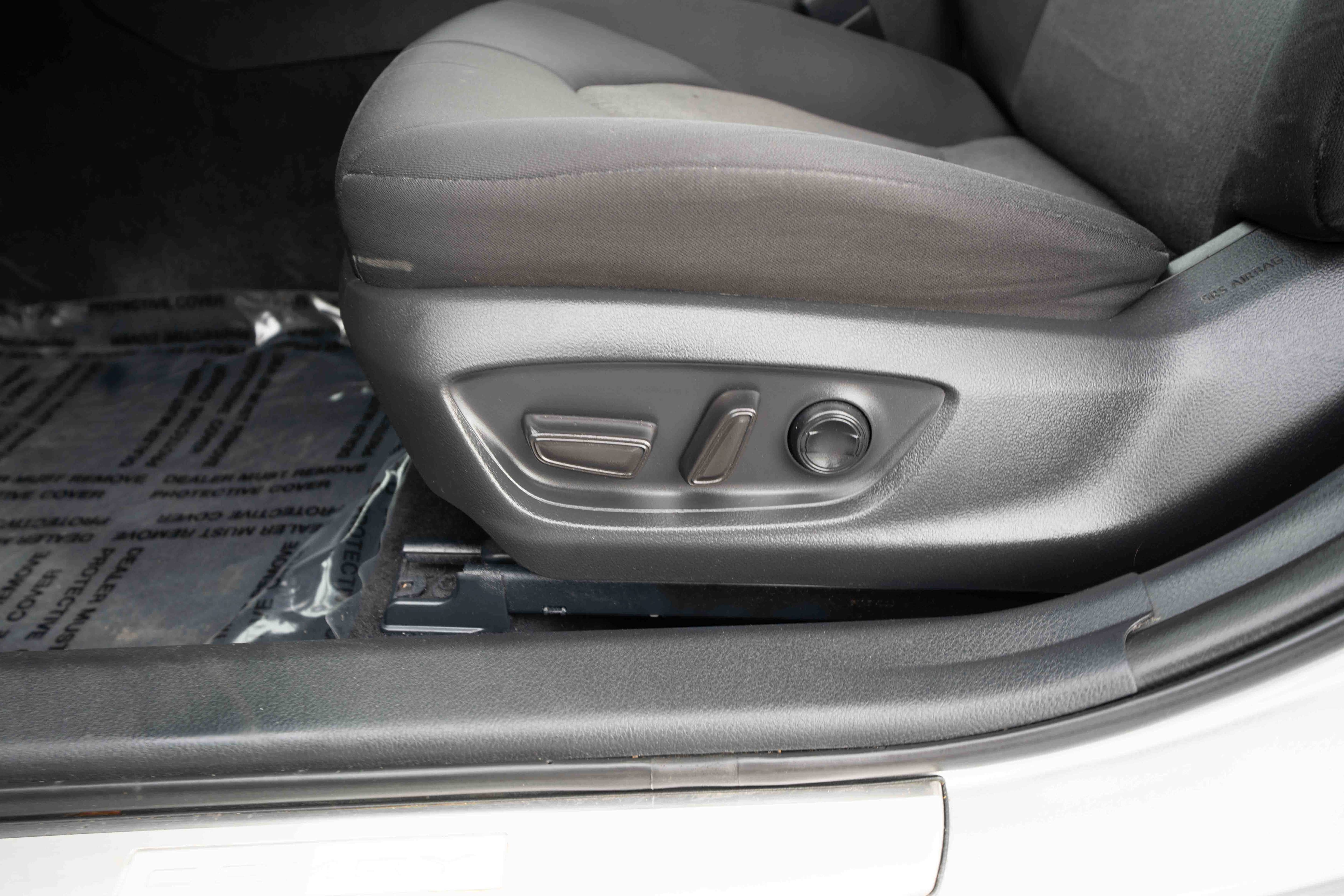 Used 2018 Toyota Camry LE w/ Protection Package (Q2) FWD image 12