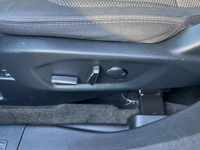 Used 2017 Ford Explorer XLT AWD/4WD image 16