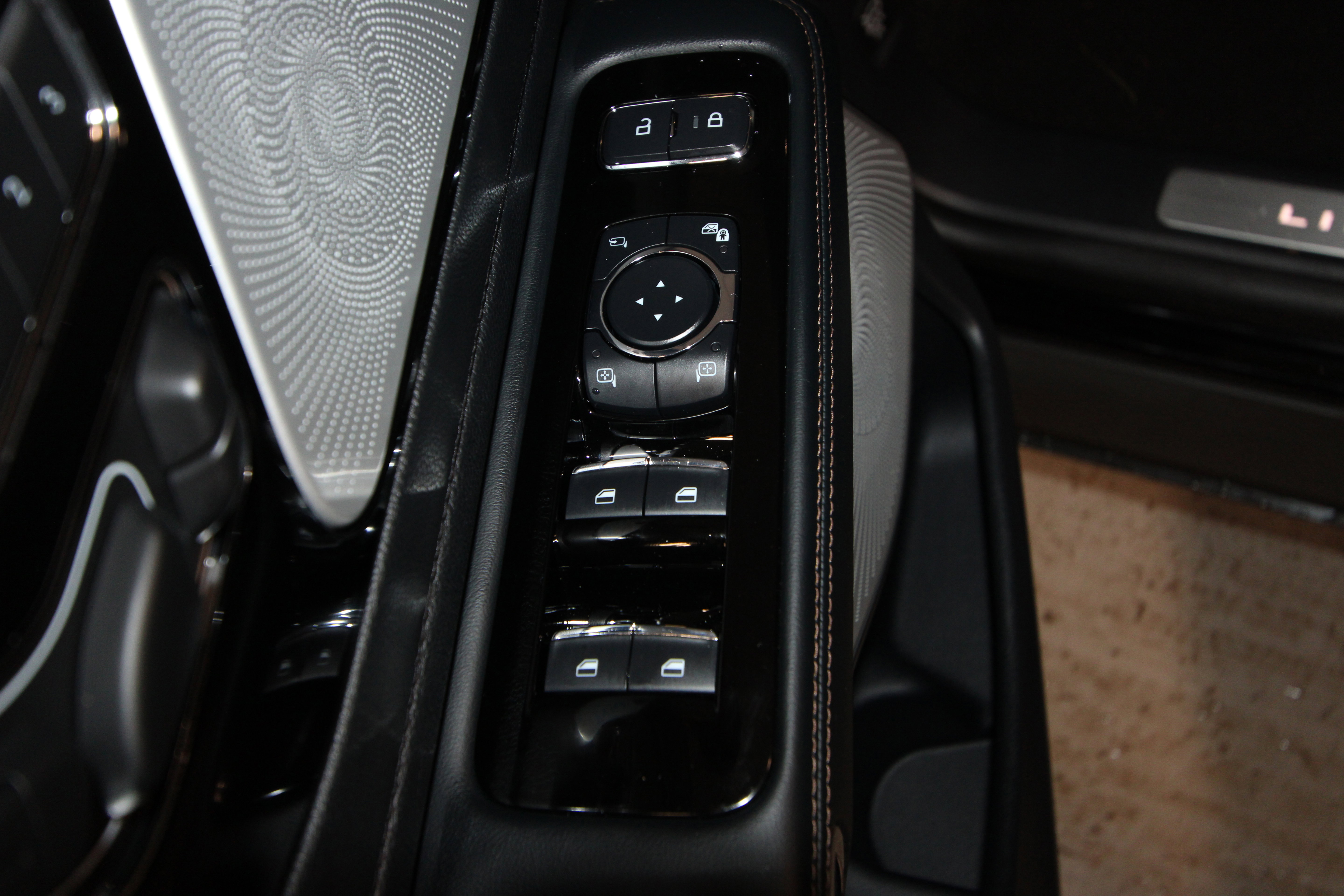 New 2026 Lincoln Aviator Reserve image 5