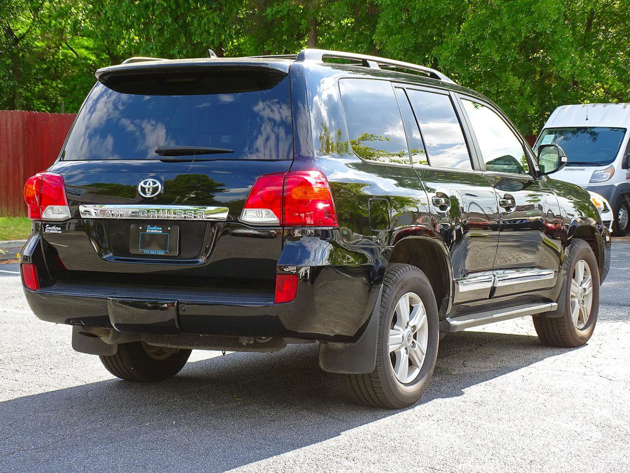 Used 2015 Toyota Land Cruiser AWD/4WD image 10