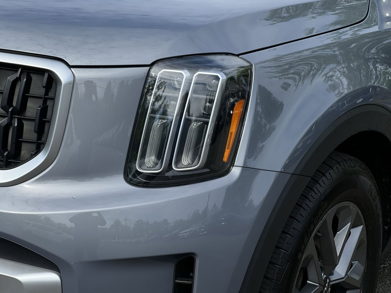 Used 2023 Kia Telluride LX image 21