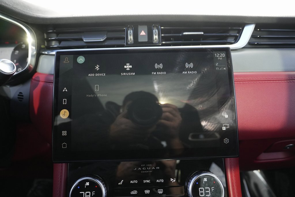 Used 2022 Jaguar F-PACE SVR image 60