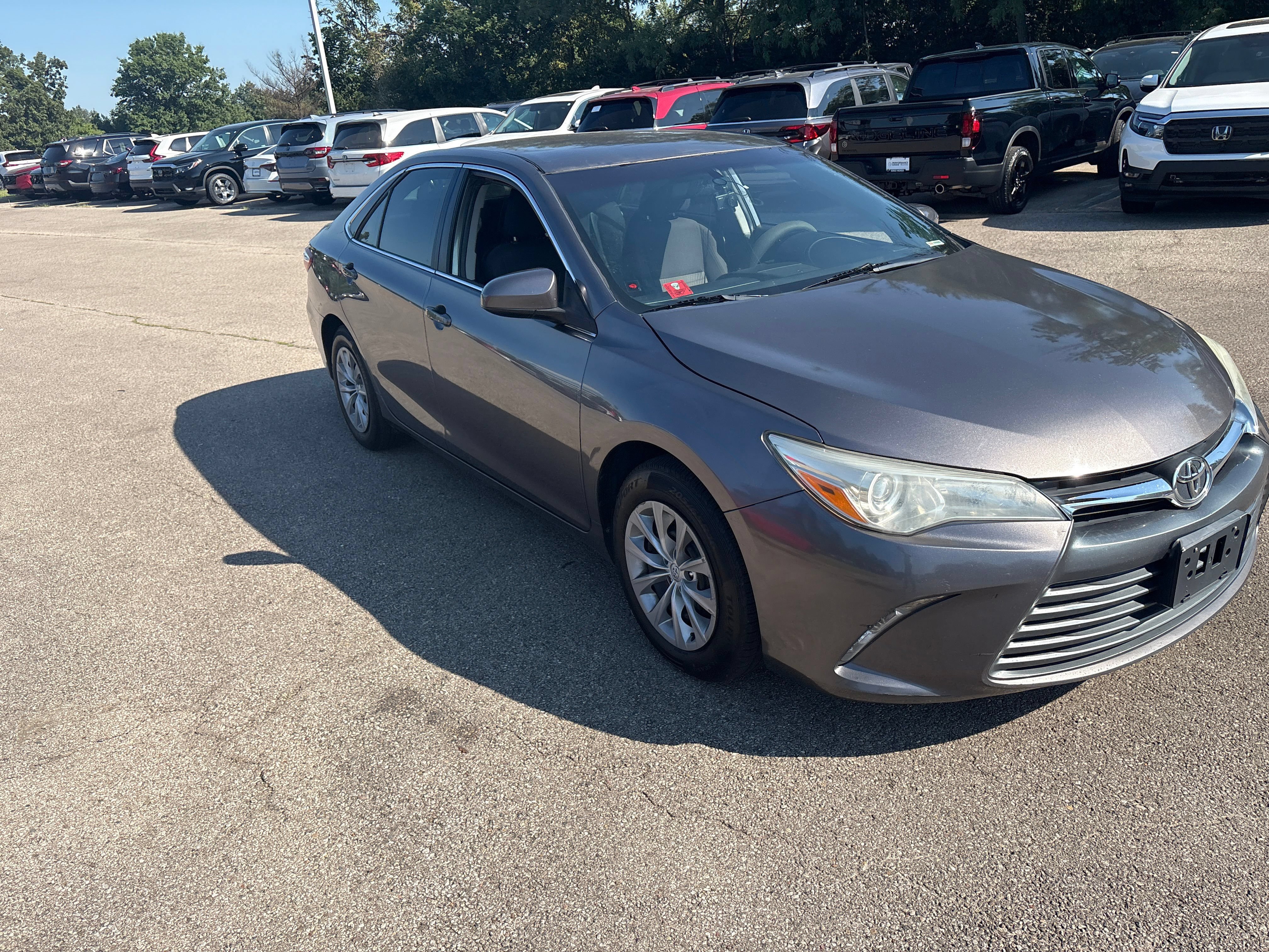 Used 2015 Toyota Camry LE FWD image 16
