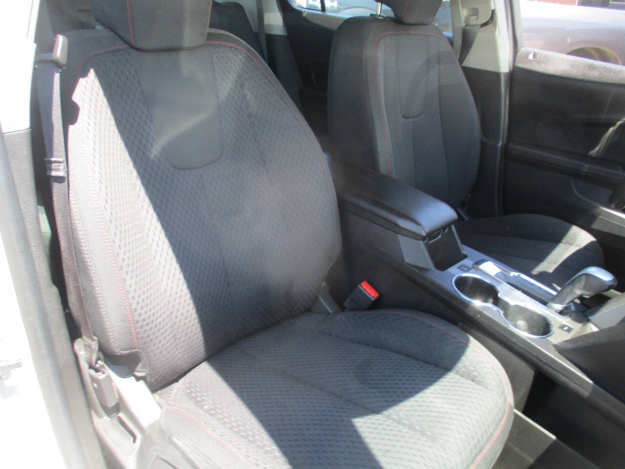 Used 2012 Chevrolet Equinox LS AWD/4WD image 29