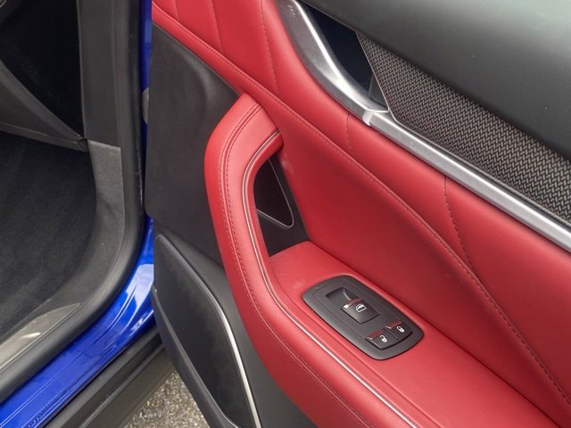 Used 2019 Maserati Levante GTS image 38