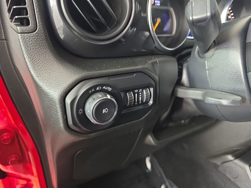 Used 2022 Jeep Wrangler Unlimited Sport AWD/4WD image 15