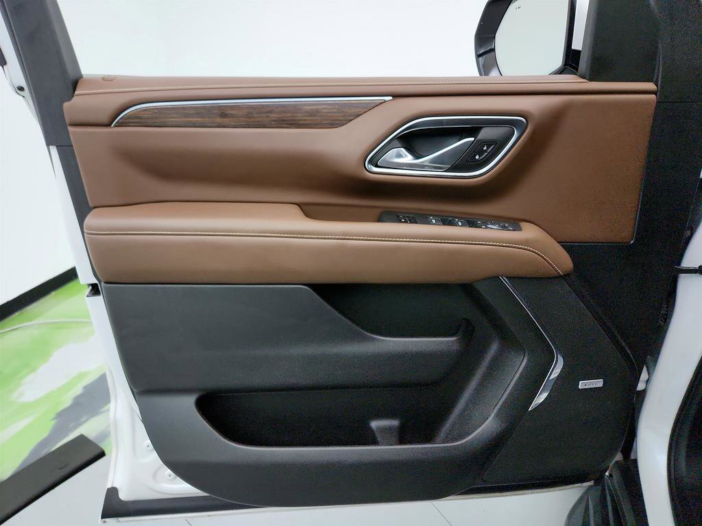 Used 2023 Chevrolet Tahoe High Country image 17