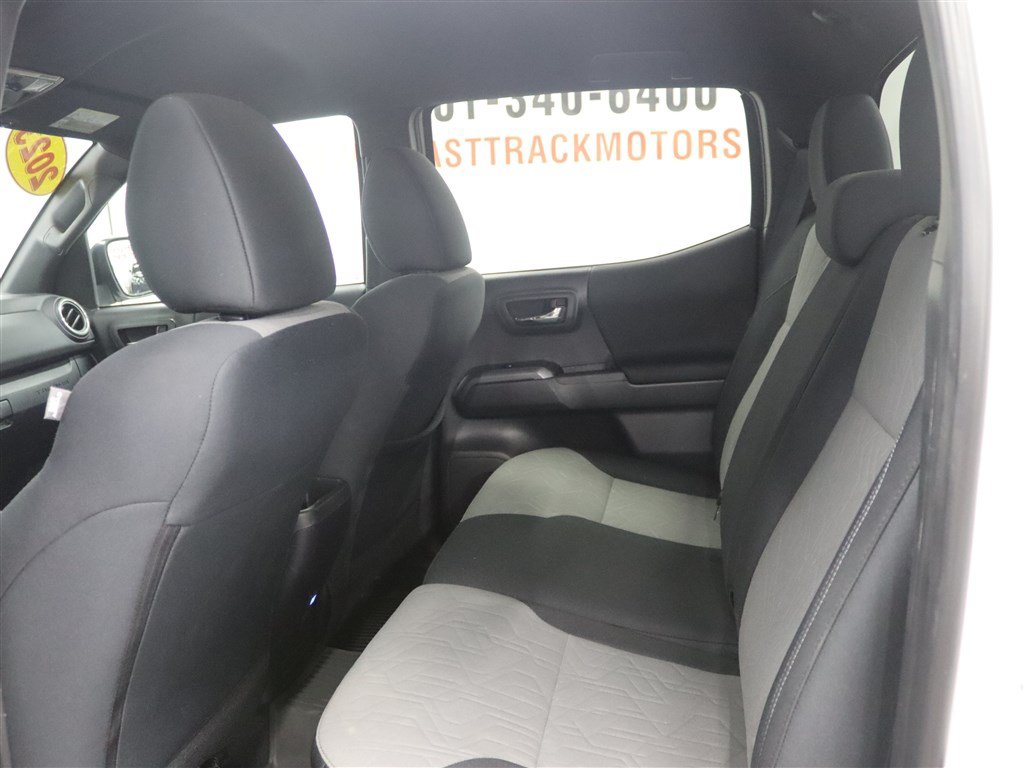 Used 2023 Toyota Tacoma TRD Sport AWD/4WD image 19