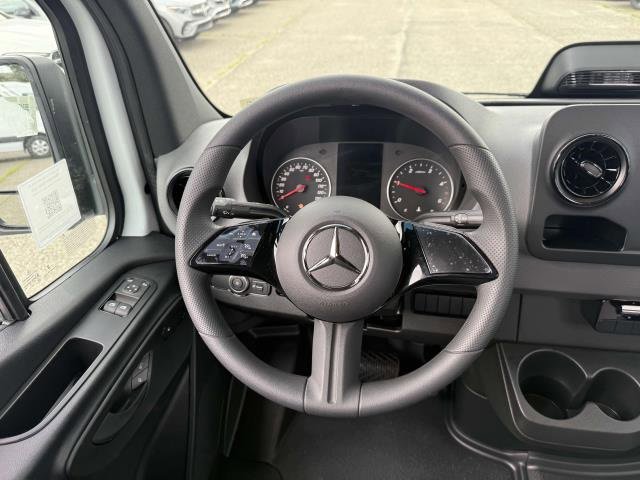 New 2025 Mercedes-Benz Sprinter 2500 image 20