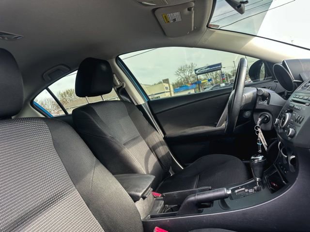 Used 2012 MAZDA MAZDA3 i Touring image 24