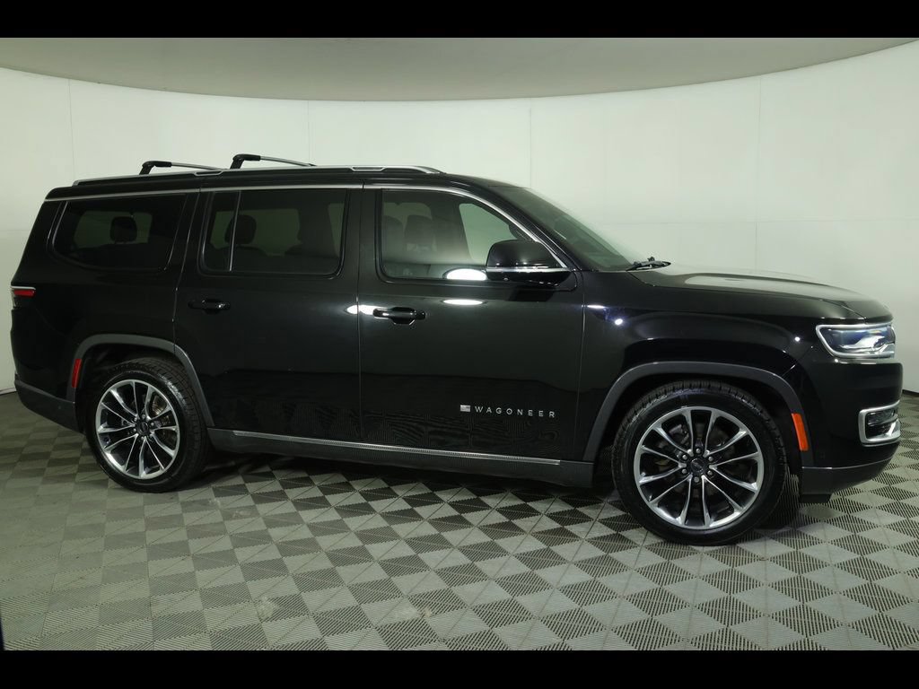 Used 2022 Jeep Wagoneer Series III w/ Premium Group I AWD/4WD image 19