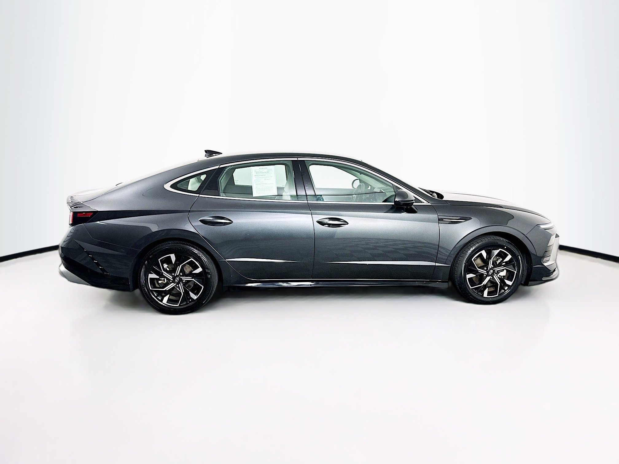 Used 2025 Hyundai Sonata SEL image 10