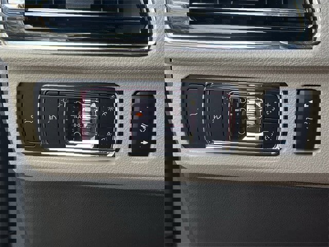 Used 2022 Lincoln Navigator Reserve image 25