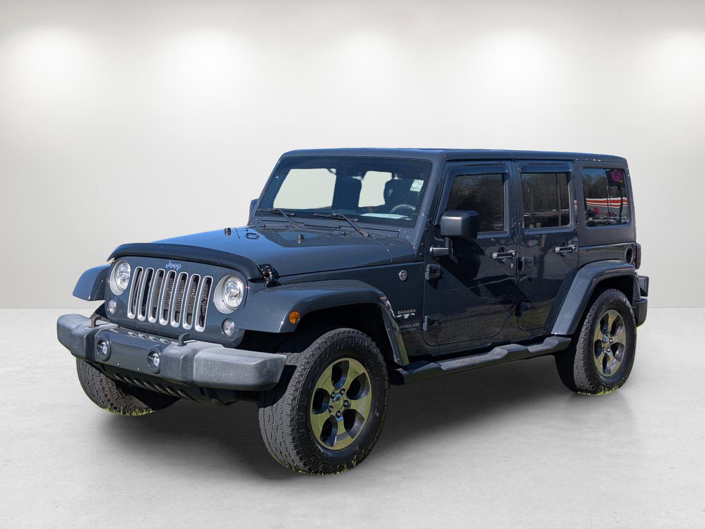 Used 2017 Jeep Wrangler Unlimited Sahara w/ Connectivity Group image 1